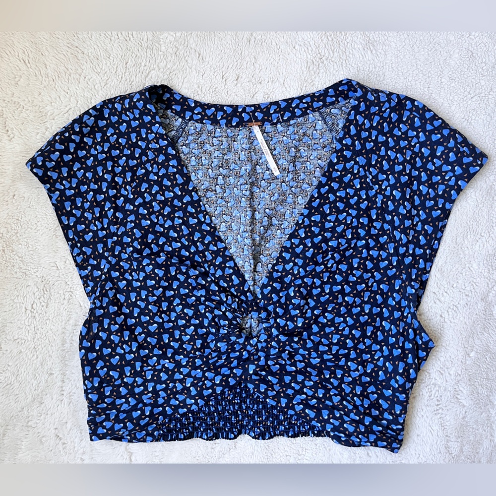 New We The Free Free People Blue Heart Pattern Crop Top Women Size Medium